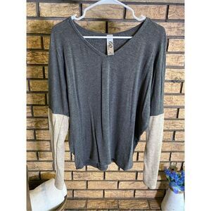 Go Couture Women’s Long Sleeve Top